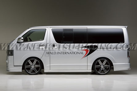 ชุดแต่ง TOYOTA HIACE WALD ทรง EXECUTIVE LINE V2